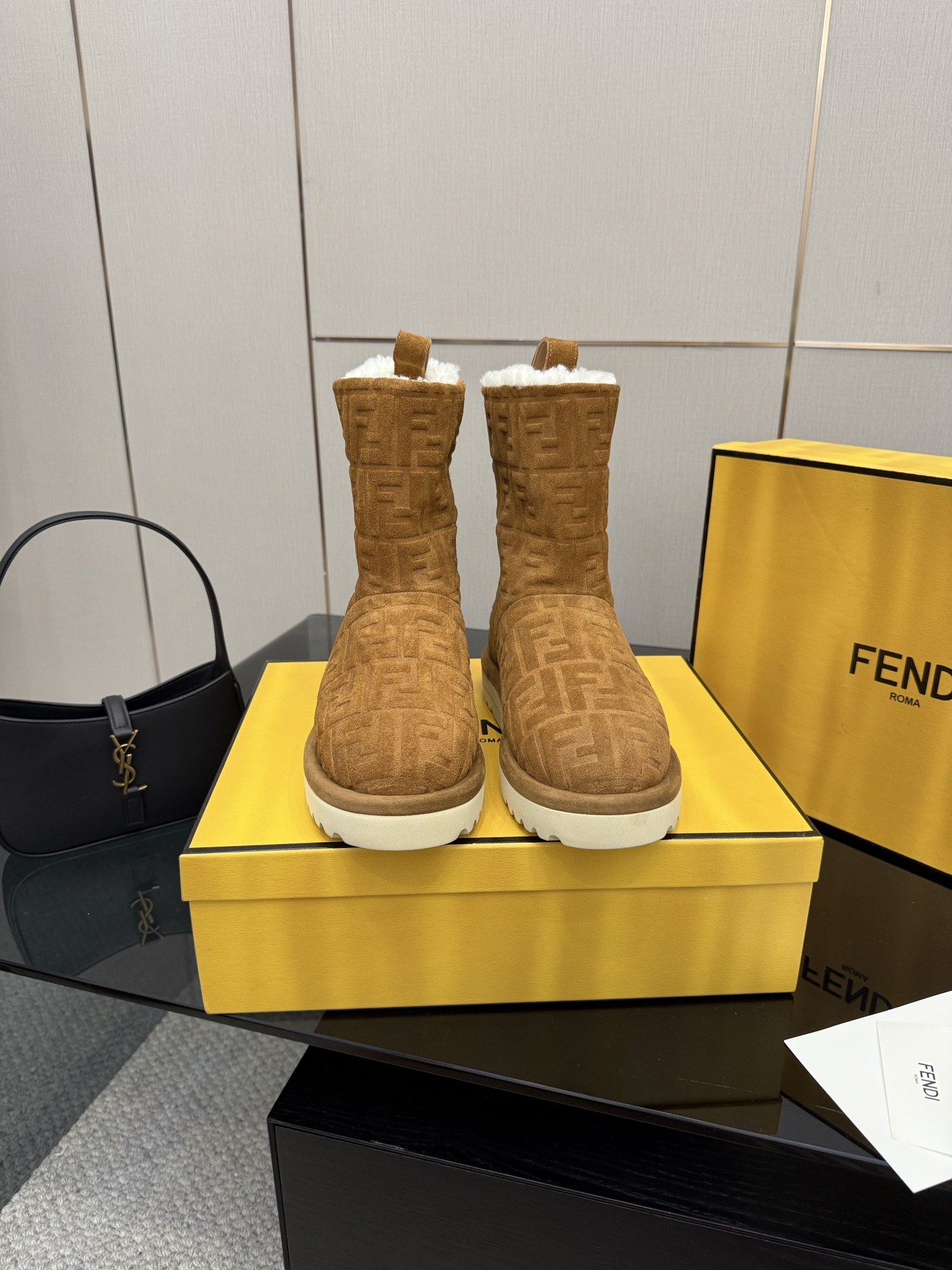 20251022/Fendi_251022-4
